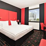 Vienna House Easy By Wyndham Szálloda 4*