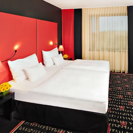Vienna House Easy By Wyndham Hotel 4*