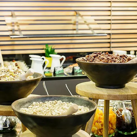 ホテル Vienna House Easy By Wyndham カトヴィツェ