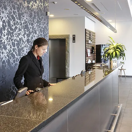 ホテル Vienna House Easy By Wyndham カトヴィツェ