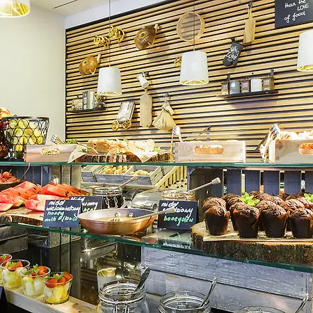 Vienna House Easy By Wyndham 4*