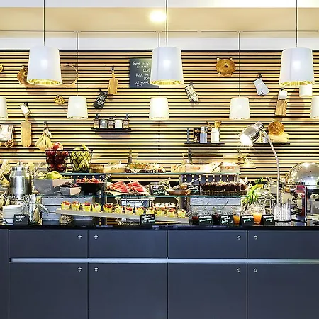 Vienna House Easy By Wyndham 4*
