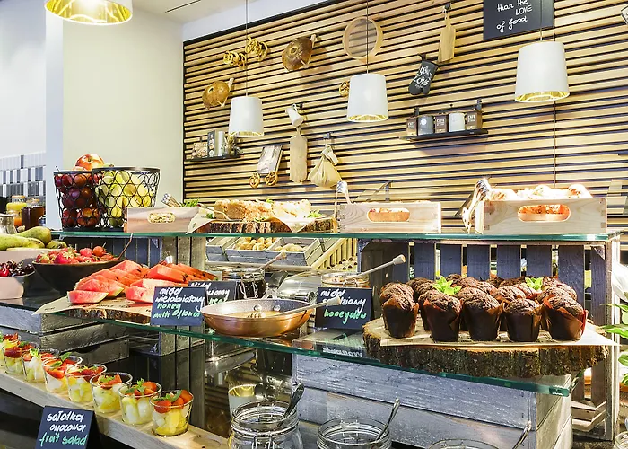 Vienna House Easy By Wyndham 4*